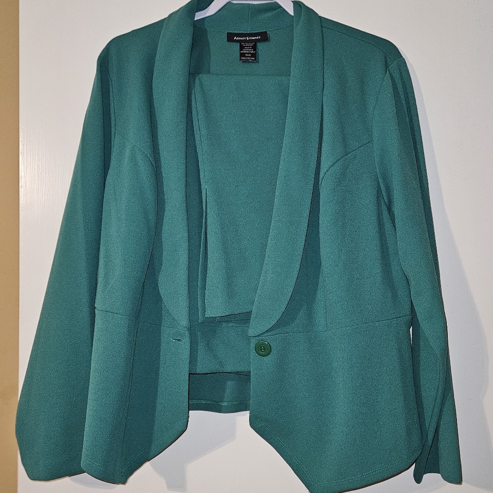 Ladies Green Skirt Suit